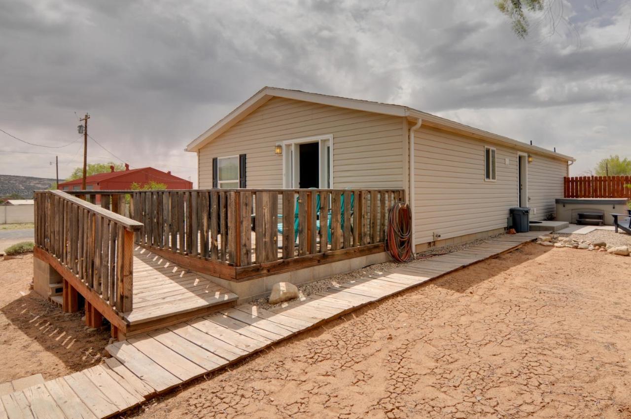 Willa Utah Retreat - Hot Tub, Deck And Near National Parks Escalante Zewnętrze zdjęcie